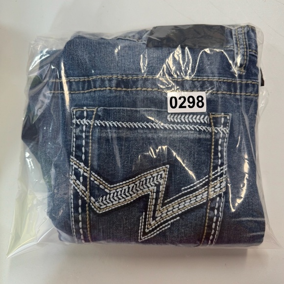 True Luck Jeans Mens 34 Blue Straight Mid Rise Medium Wash Stretch - Picture 11 of 11